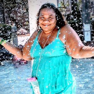 Meet your Posher, Zanita